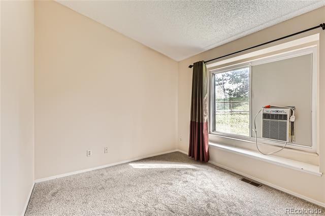 Building Photo - 10212 W 80th Dr