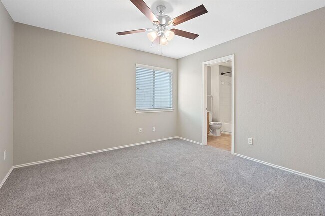 Building Photo - 149 Steele