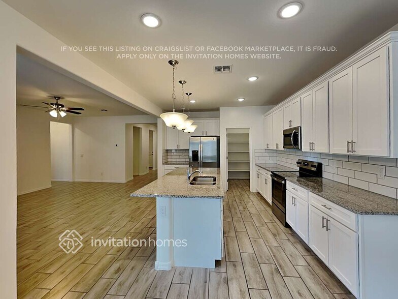 Building Photo - 19856 Exeter Blvd