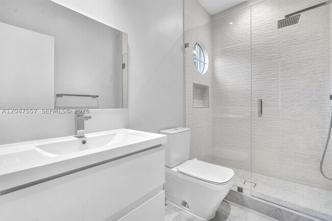 Building Photo - 21391 Marina Cove Cir