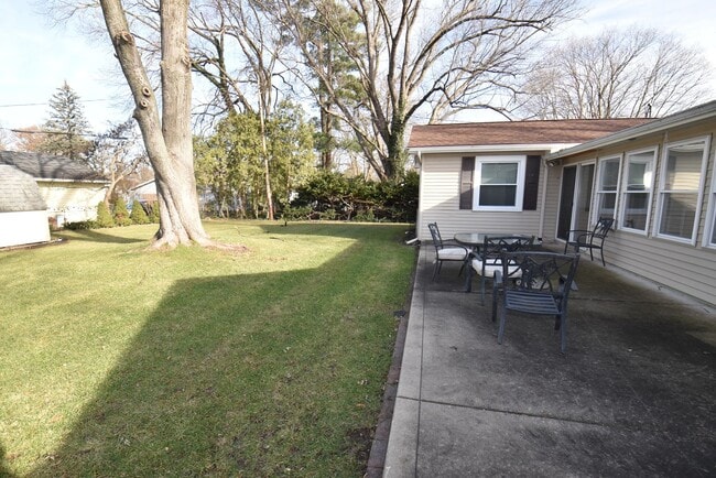 Building Photo - Great 3 bedroom Ranch in Elkhart