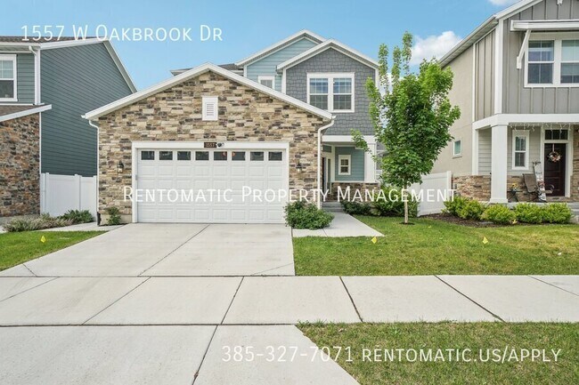 Primary Photo - 1557 W Oakbrook Dr