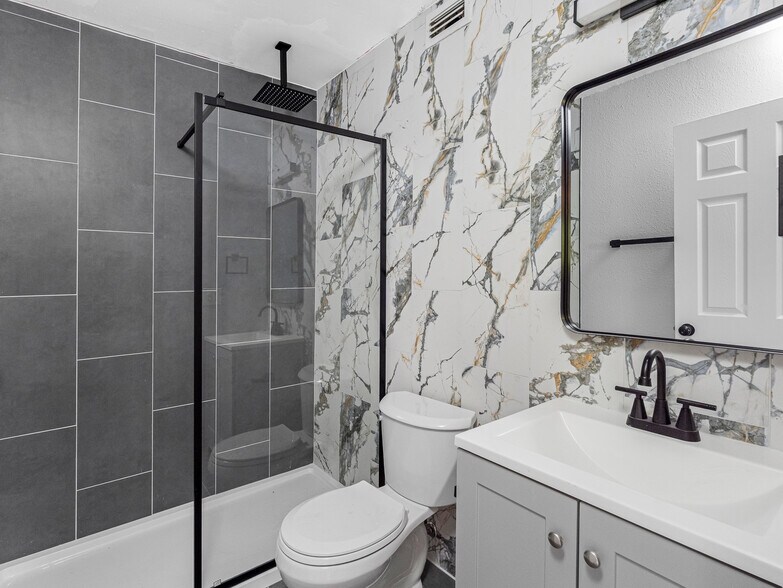 New Bathroom - 311 Avanda Ct