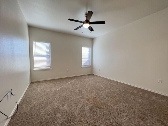 Building Photo - 5508 Lehigh St