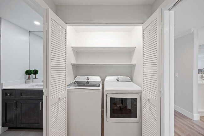Building Photo - 9700 Gulf Shore Dr