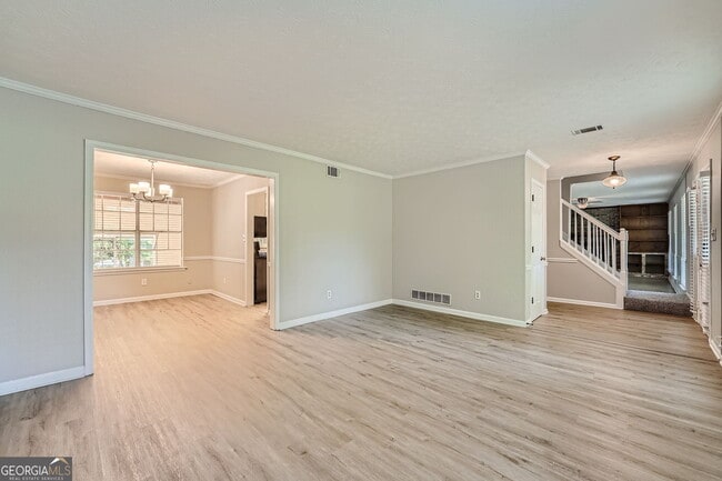 Building Photo - 493 Old Canton Rd