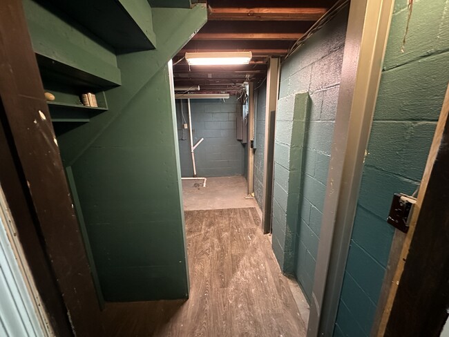 Building Photo - 2296 Fenton St