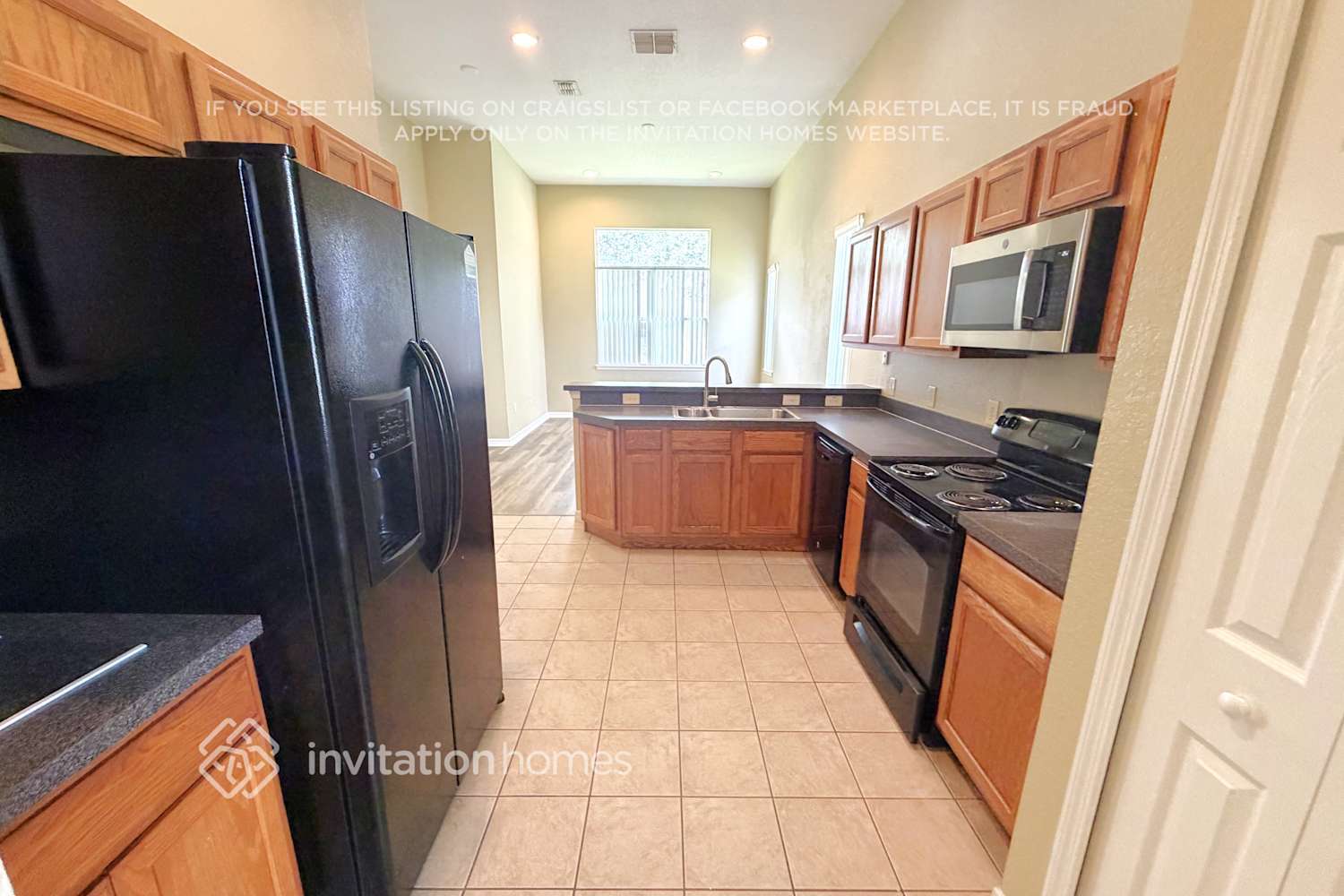 Building Photo - 2908 Vista Ct