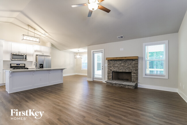 Building Photo - 7110 Lawson Dr