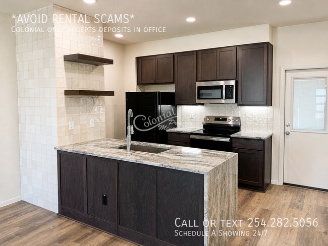 Building Photo - 1614 Crooked River
