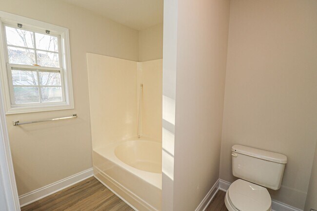 Building Photo - (Coming Soon) Charming 3 Bedroom Ranch in ...
