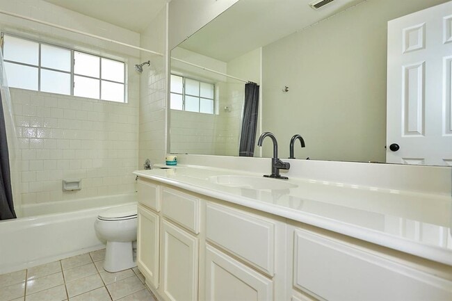 Building Photo - 6734 Wildacre Dr