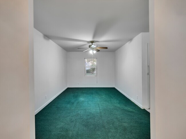 Building Photo - 15443 W Willowwind Cir