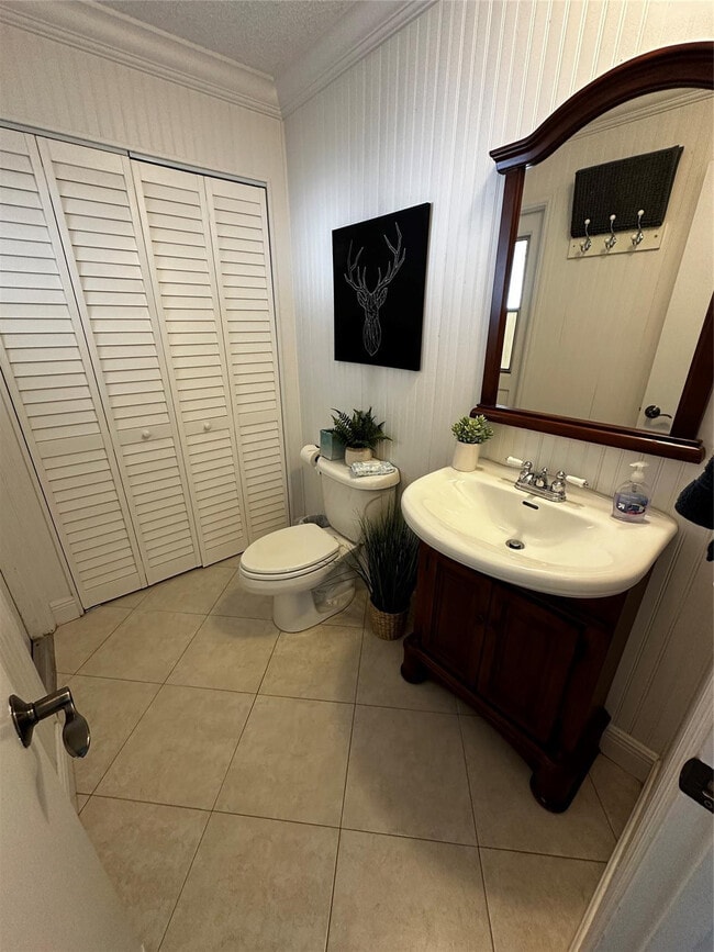 Building Photo - 6860 Calle Del Paz S