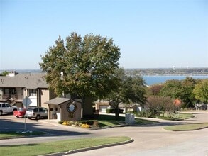 Building Photo - 268 Henry Chandler Dr