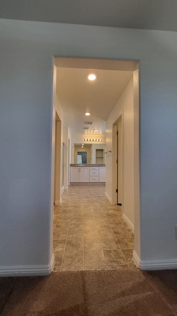 Building Photo - TESORA PAHRUMP - E. Summit Avenue