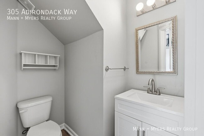 Building Photo - 305 Adirondack Way