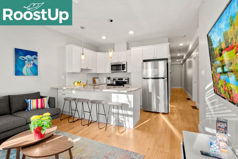 Building Photo - Furnished Bedroom with Private Bath in East Boston