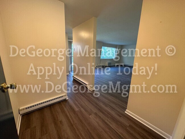 Interior Photo - Woodside Court Apartments