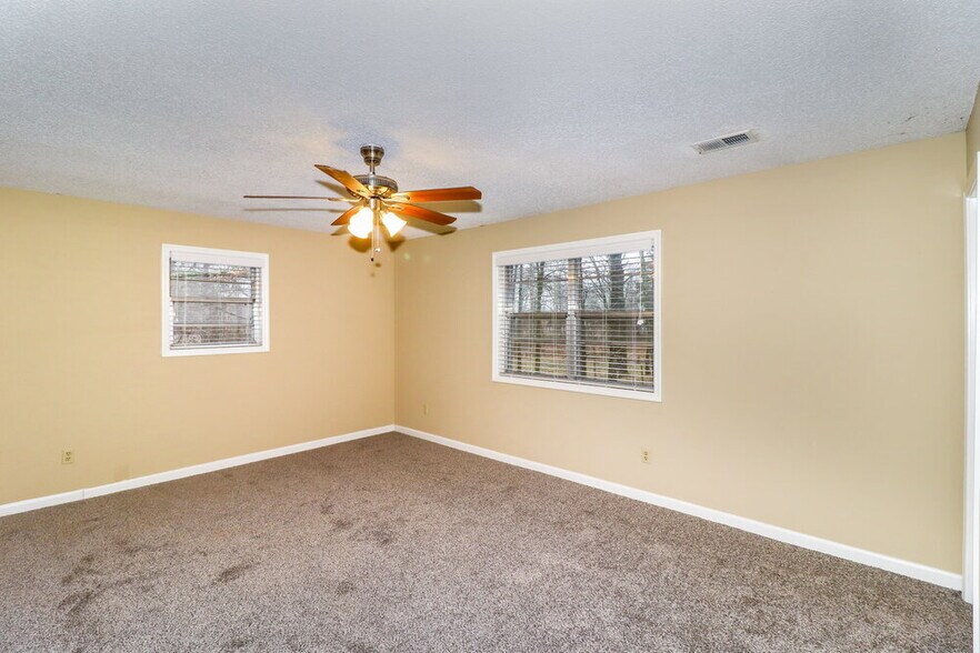 Building Photo - 9091 S Wilderwood Ln