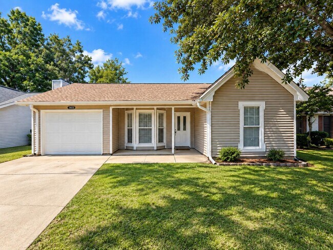 Building Photo - 3022 Blue Pine Ln