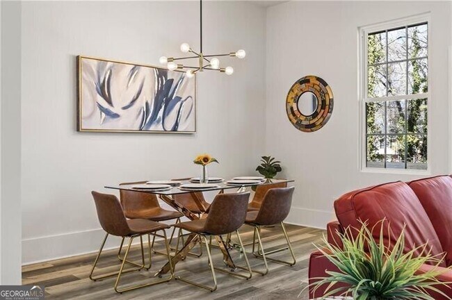 Building Photo - 3165 Dogwood Dr