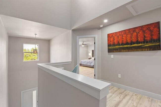 Building Photo - 24700 Whitney Dr