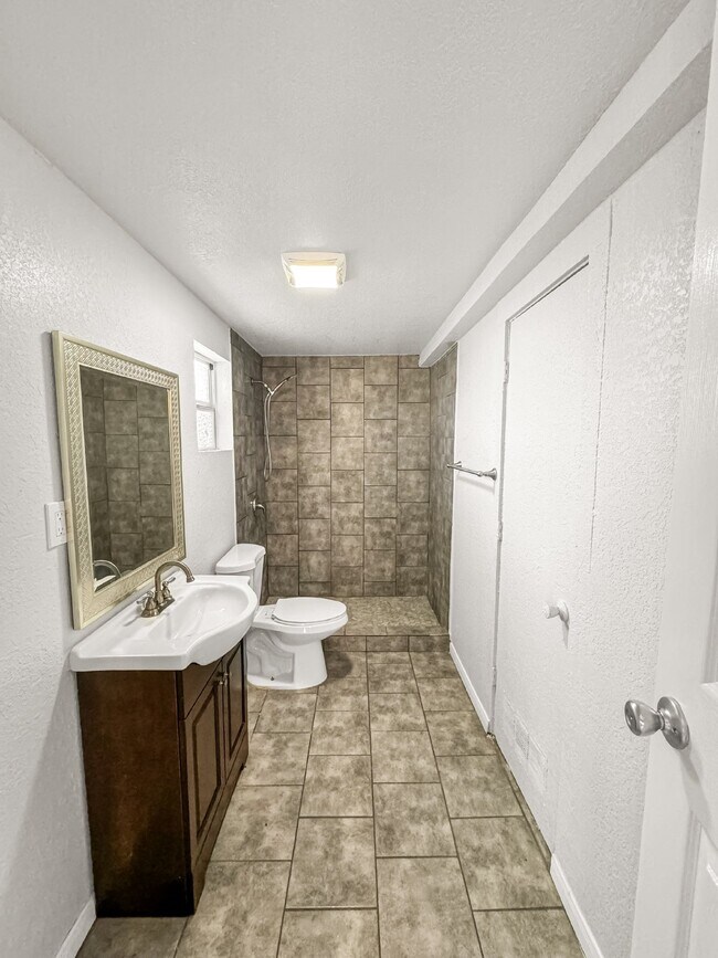 Building Photo - Welcome to Your New Rental in West San Antonio