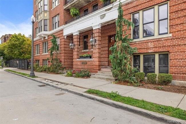 Building Photo - 78 Watson St