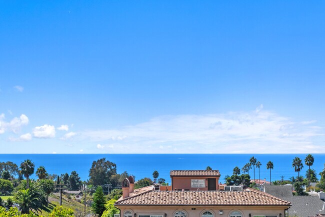 Building Photo - 26509 Via Sacramento