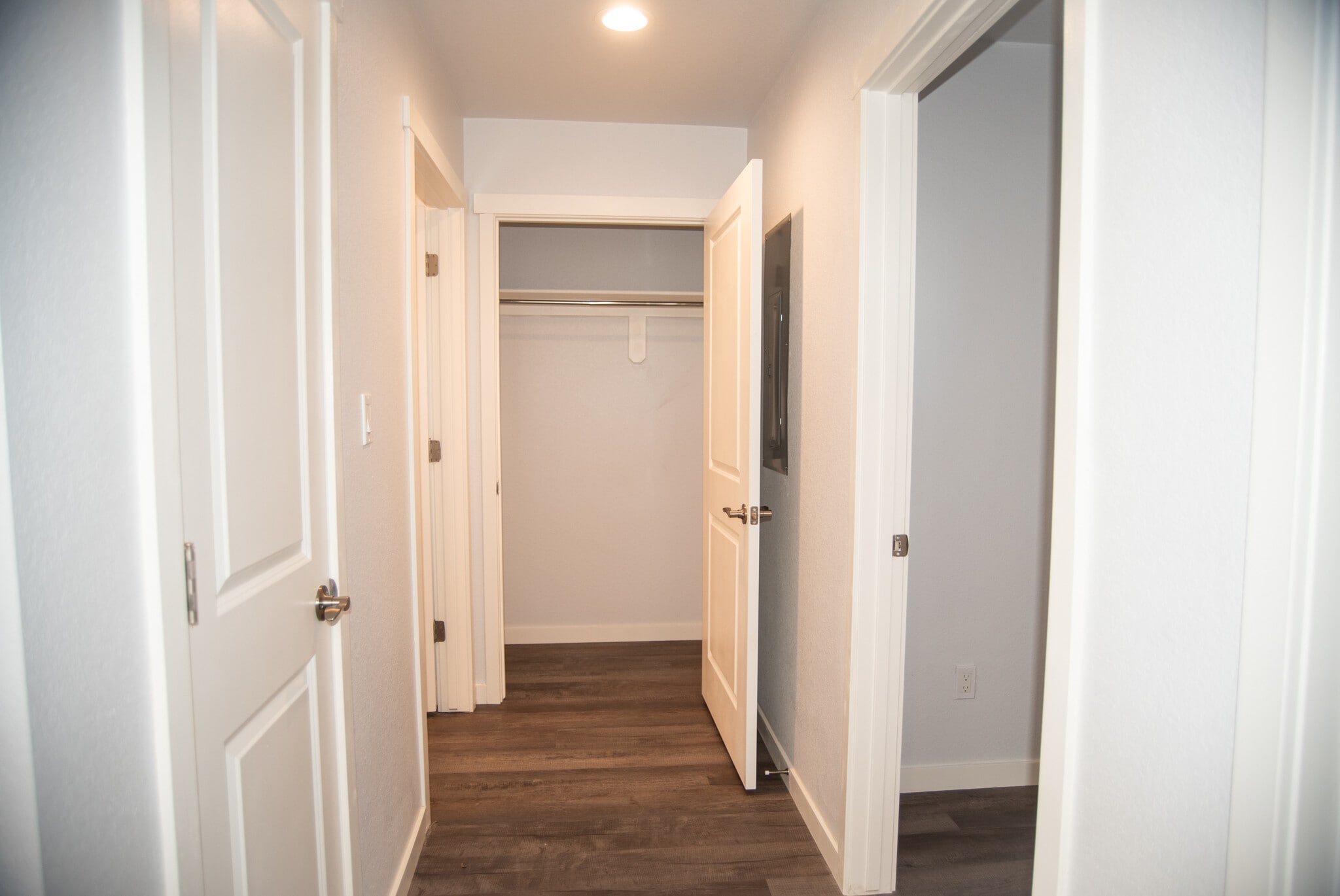Building Photo - 223 S Hazel Ct