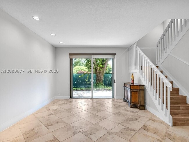 Building Photo - 15037 SW 50th Ct