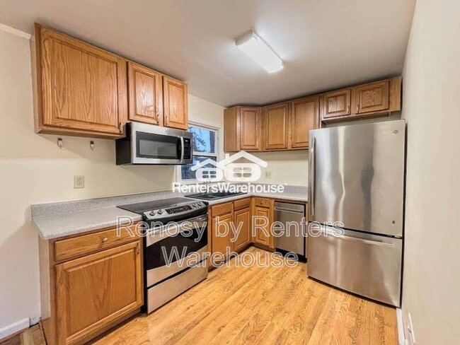 Building Photo - 528 Plantation Dr