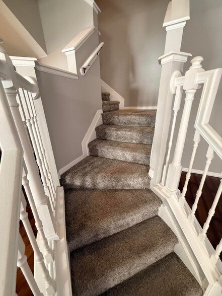 Building Photo - 8512 Shallow Creek Ct