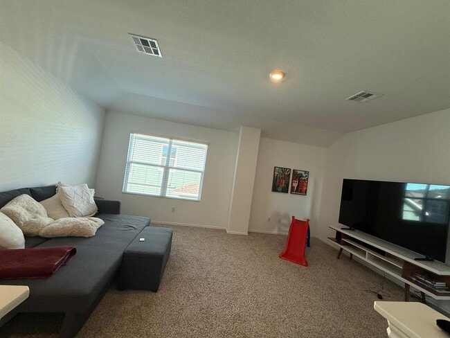 Building Photo - 380 Mendoza