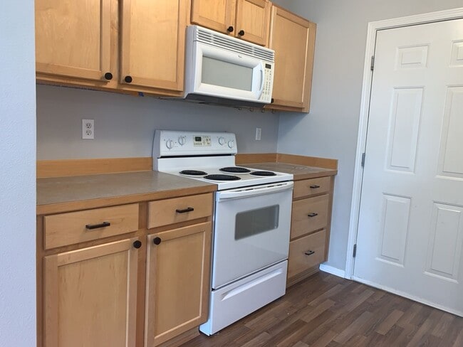 Building Photo - Charming 2Bed, 2Bath Condo in Auburn WA