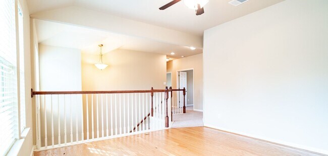 Building Photo - 2301 Giddens Dr