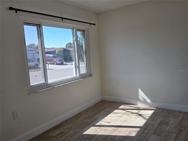 Building Photo - 9629 Morehead Ln