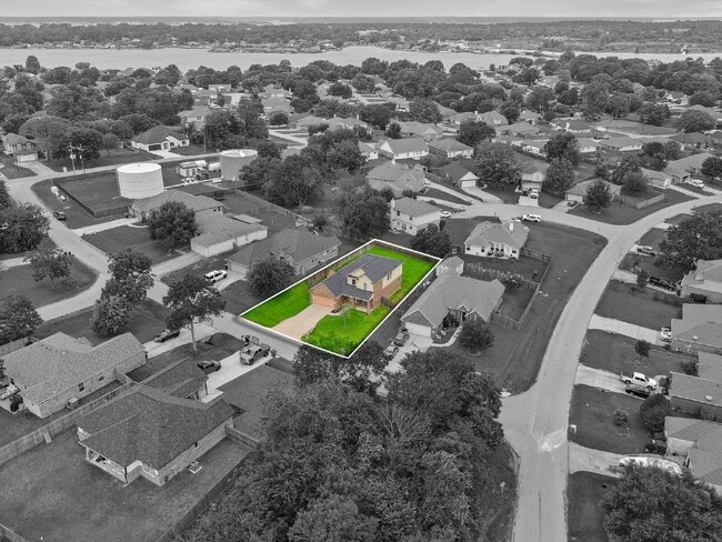 Building Photo - Beautiful 4-bedroom home in the sought-after Lake Conroe Hills community!