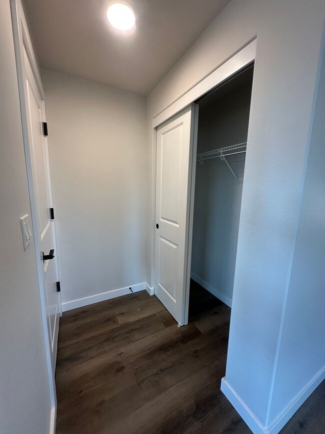 Building Photo - Brand New 2 Bedroom Duplex in SW Redmond