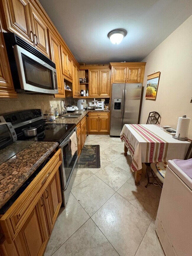 Building Photo - 3450 S Ocean Blvd