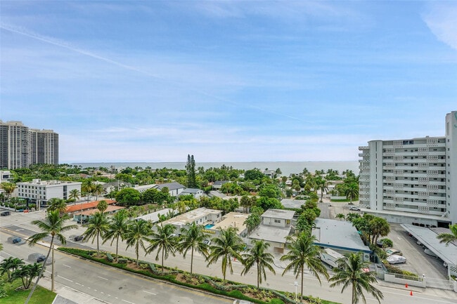 Building Photo - 2841 N Ocean Blvd