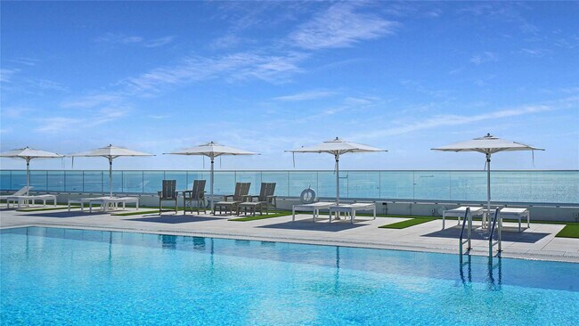 Building Photo - 4020 Galt Ocean Dr