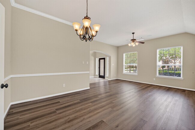 Building Photo - 6826 Sorrelwood Ln