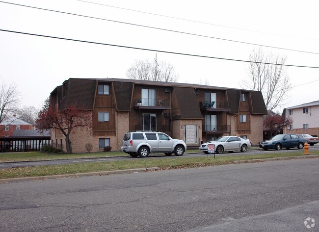 Building Photo - Locust Apartments 7125