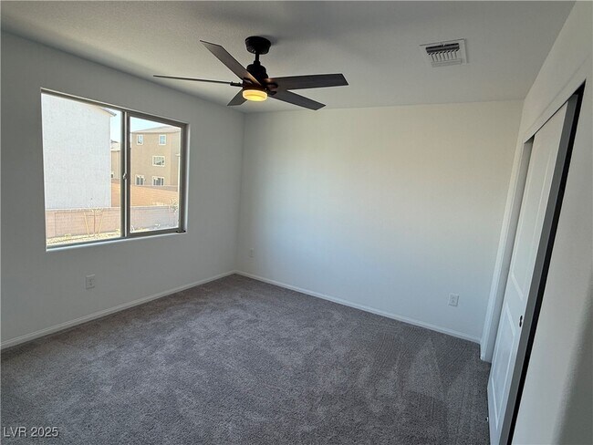 Building Photo - 7562 Quail Rock Ave
