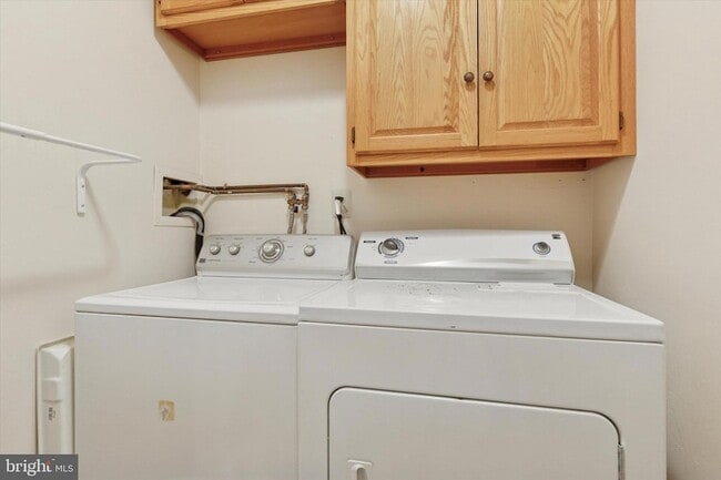 Building Photo - 235 Copper Beech Dr