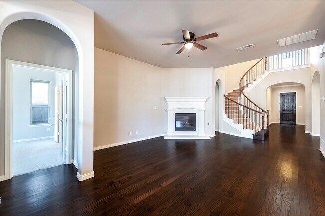 Building Photo - 6808 Badlands Dr