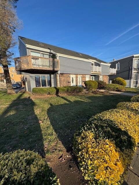 Building Photo - 190 Charles St