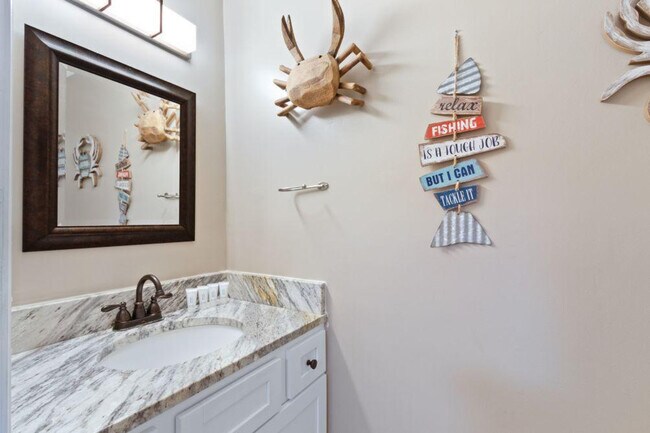 Building Photo - 1988 W Beach Blvd